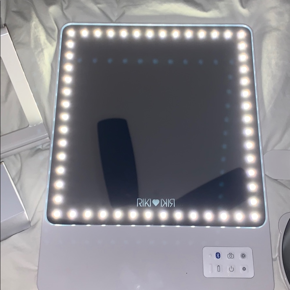BRAND NEW RIKI MIRROR